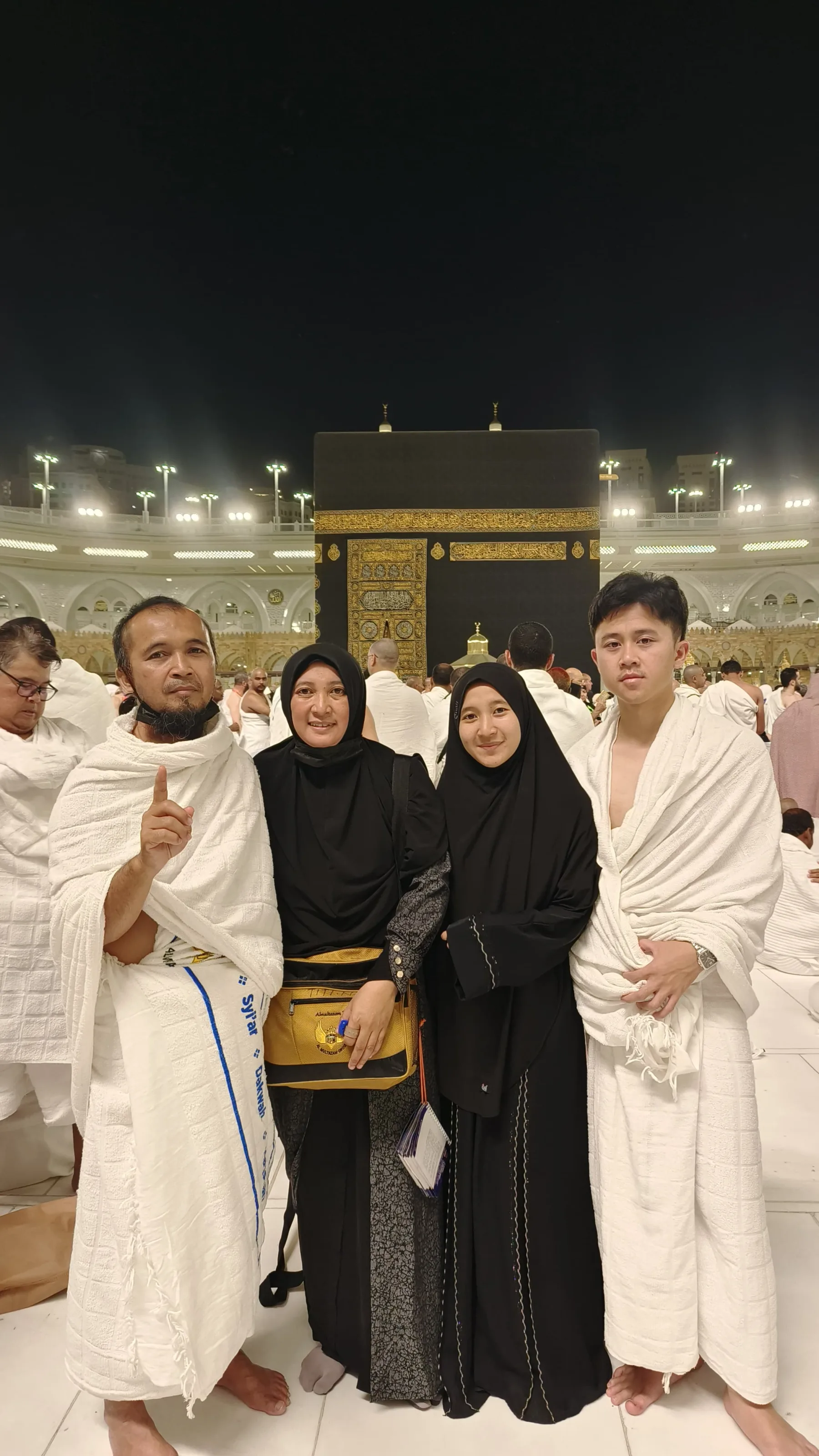 Foto testimoni bisa diganti